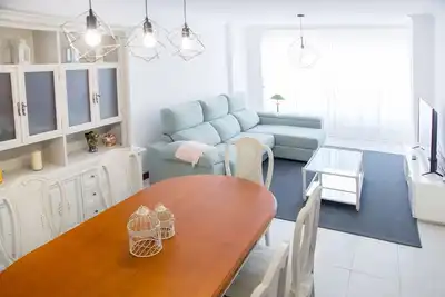 Image de Welcome Panadeira Park. Spacious, centrally located, with parking and 50 m. from the beach.