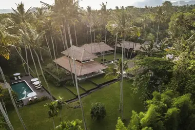 Image de 4 bedroom private vacation home in ababi