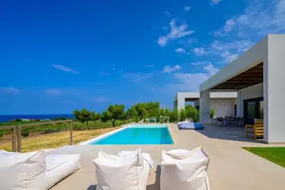 Image de Luxury villa with Private infinity pool, sea view & sunset. Nobus Villas 2.