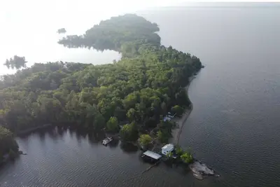 Image de Northern 825' of private beach with Beach Beds on Lake Nipissing