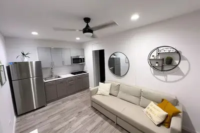 Image de D'lujo Apartment #1 w A/C, Wi-Fi, Parking