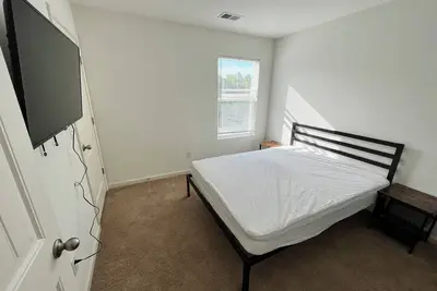 Image de Northport Four-Bedroom, Single Story Home