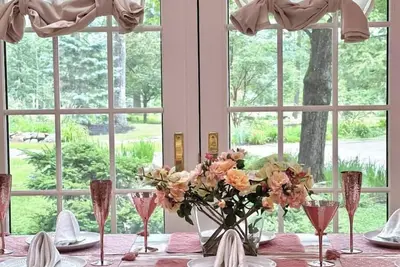 Image de Luxury Farm Stay-The Cottage at Glenrose - Wolf Pine Hollow