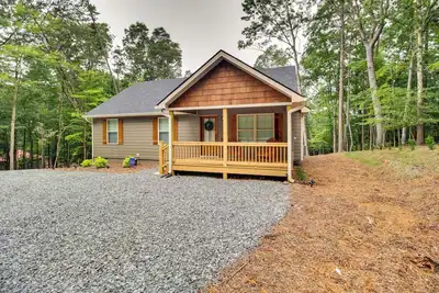 Image de Ellijay Retreat w/ Access to Community Pools!