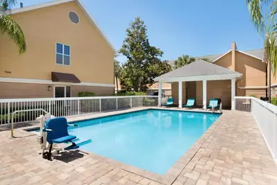 Image de Relax and Unwind in Clearwater! Swimming Pool, Free Breakfast, Full Kitchen!
