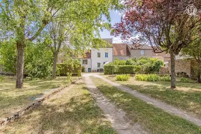 Image de Aux Jardins - Joncy - Gîte