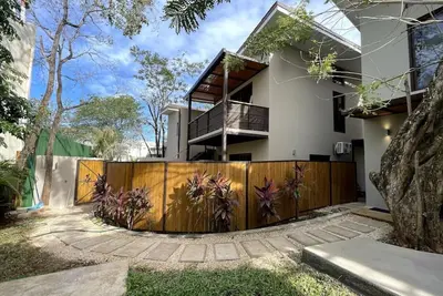 Image de 1Bedroom Apt wPool Walk to beach