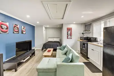 Image de Pet-Friendly Long Island Guest House: Walk to Bay!