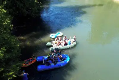 Image de Riverside Camping In Sicamous.