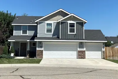 Image de Quiet home w/loft, Hot Tub, Fire Pit