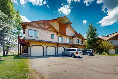 Image de Crazy Horse Hideaway | Charming condo with a washer/dryer plus pool & hot tub