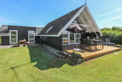 Image de \"Elbert\" - 100m from the sea by Interhome