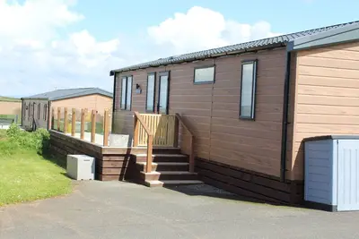 Image de Sandy Bay Retreat, pet friendly, with a garden in Broad Haven