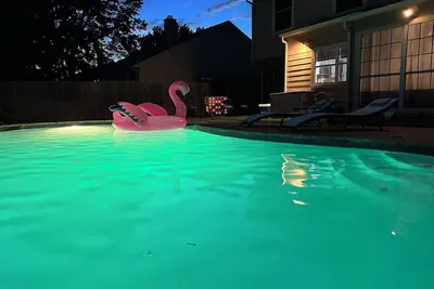 Image de Modern Arlington Pool House