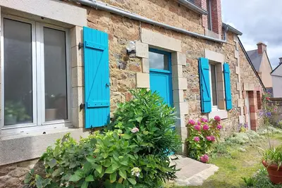 Image de charmante maison de village, tout à pied, commerces et plage à 5 mn