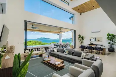 Image de Staffed Luxury Oceanview Villa w/ golfcart, jacuzzi, infinity pool &breakfast