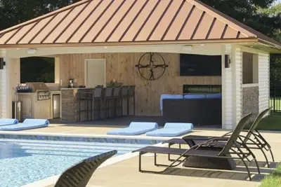 Image de BigBubblegum Beach house, \nPool by Easter 2025, Lapa by Dec 2025