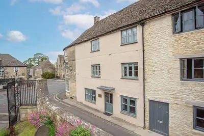 Image de Charming dog friendly cottage in the Cotswolds - The Old House