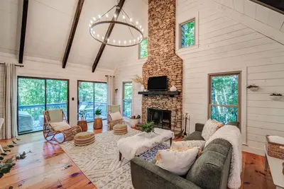 Image de Fore Seasons Cabin in Big Canoe