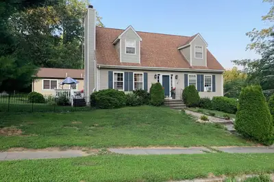 Image de Charming Mystic Cape Cod house.