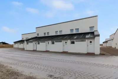 Image de \"Edisa\" - 50m from the sea by Interhome