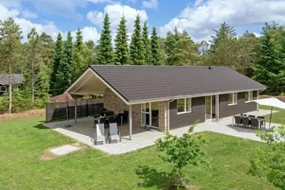 Image de \"Alona\" - 250m from the sea by Interhome