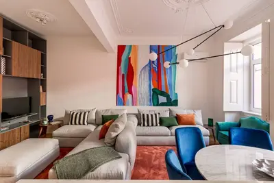 Joivy Exquisite apt w/ patio in Graça