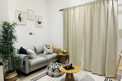 Image de Modern 2 Bedroom in Sutton, Family Size Rooms With Modern Amentites, Free Wifi