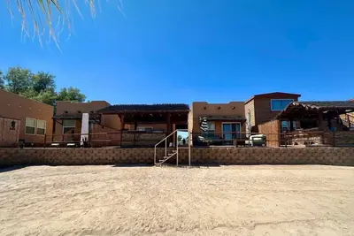 Image de Riverfront Beach Villa 2 on the Colorado River