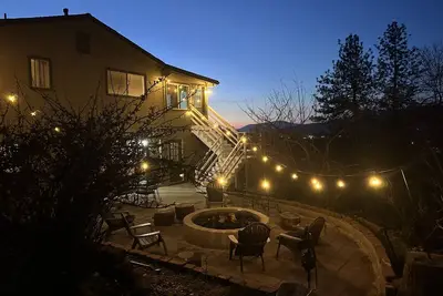 Image de 6 Bedroom\/4 Bathroom House on 2 acres near Yosemite