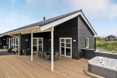 Image de \"Markku\" - 400m from the sea by Interhome