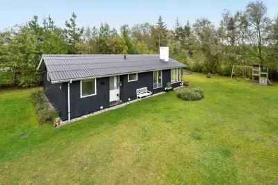 \"Joan\" - 200m to the inlet by Interhome