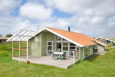 \"Gedda\" - 700m from the sea by Interhome