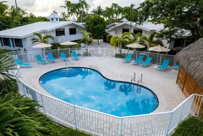 Image de Comfort and Convenience! Swimming Pool, Free Parking, Pets Allowed!