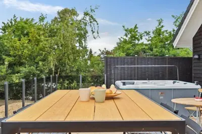 Image de \"Nona\" - 150m from the sea by Interhome