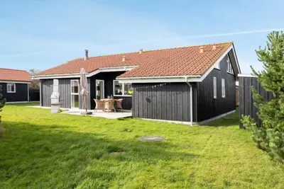 Image de \"Oskar\" - 200m from the sea by Interhome