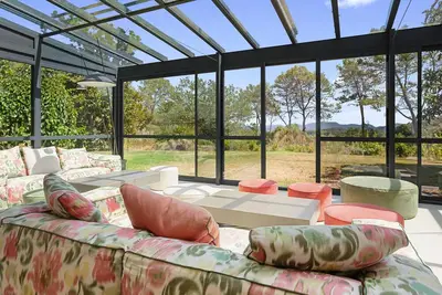 Image de Villa Nandina, coup de cœur, écrin de verdure, proche de toutes activités sportives et culturelles