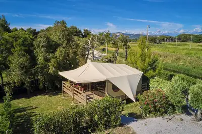 Image de Glamping 'Familiare Vicino Al Mare' avec terrasse privée, jardin privé et Wi-Fi