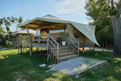 Studio 'Suite Glamping Vicino Al Mare' avec terrasse privée et Wi-Fi