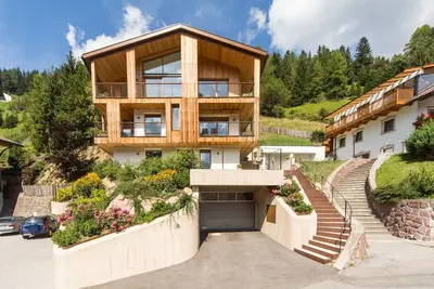 Image de Vista Dolomites appartement \"Vitality\" avec vue sur les montagnes, jardin privé et Wi-Fi