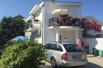 Image de Apartmant, Nafija 2, 500 Meters from the \"Grate Beach\"