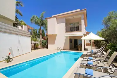 Image de Villa Michaella - Walking to Golden Beach
