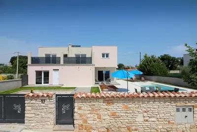 Image de Maison de vacances pour 10 personnes env. 220 qmà Šišan, Istrie (Côte sud de l'Istrie)