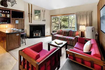 Image de Upper-Level Condo, close to pool, Mt. Bachelor Village Amenities