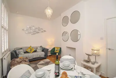 Image de The Cottage, country holiday cottage, with a garden in Weymouth