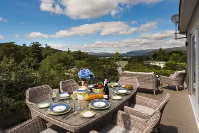 Mere View, family friendly in Bowness-On-Windermere