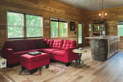 Image de Shawnee - Farmhouse on 20 acres: Beautiful Views & Hot Tub! !