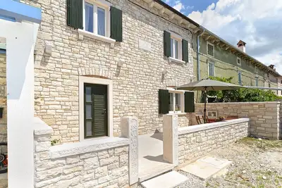 Image de House 2289/76614 (Istria - Matohanci), 9000m from the beach