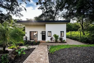 Image de Lobos Two: Luxurious 2  Bedroom 2 Bath Home 4 minute walk to Playa Grande