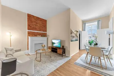 Image de 2b Brooklyn Heights Unit—Steps from Subway